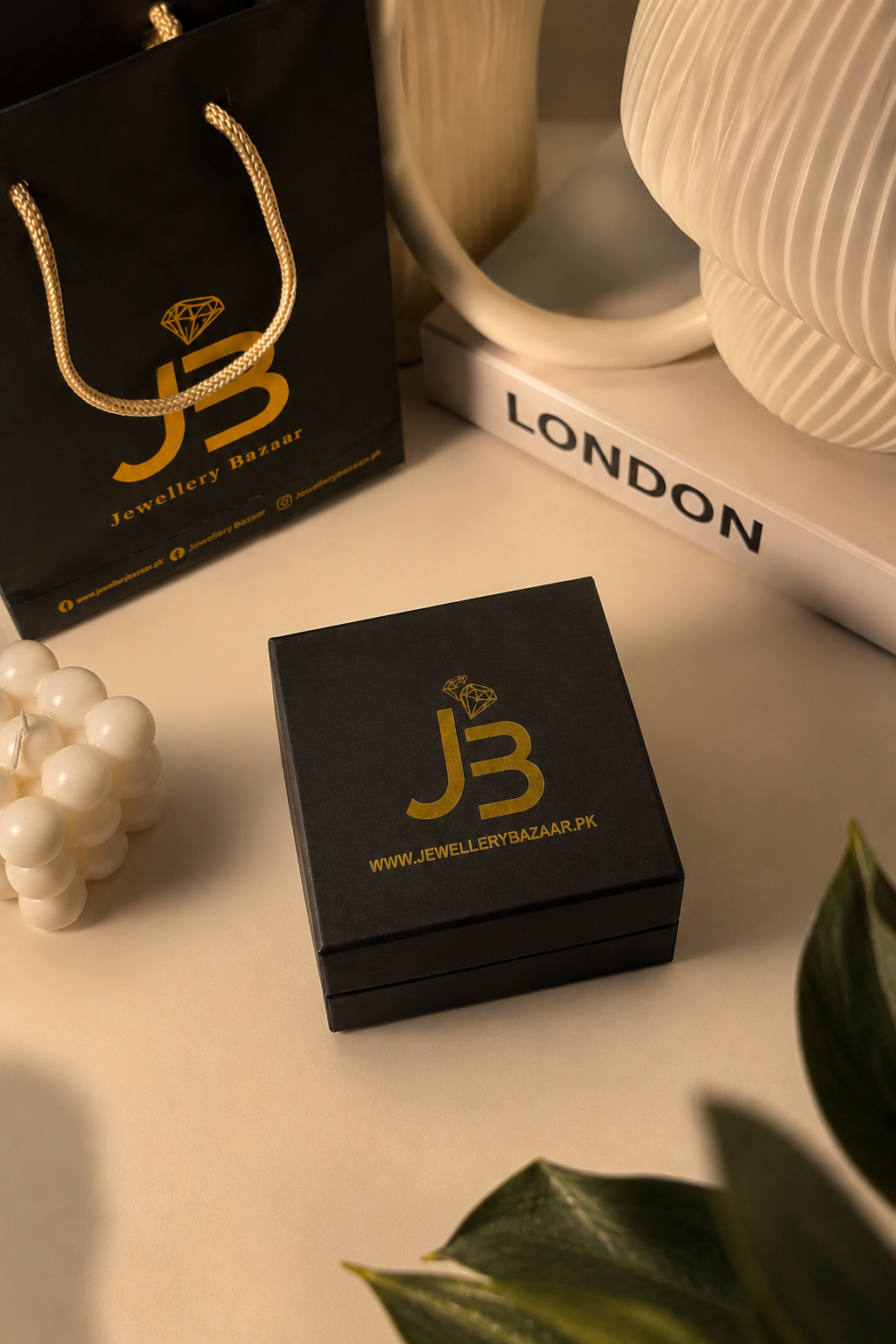 18k Croissant Ring